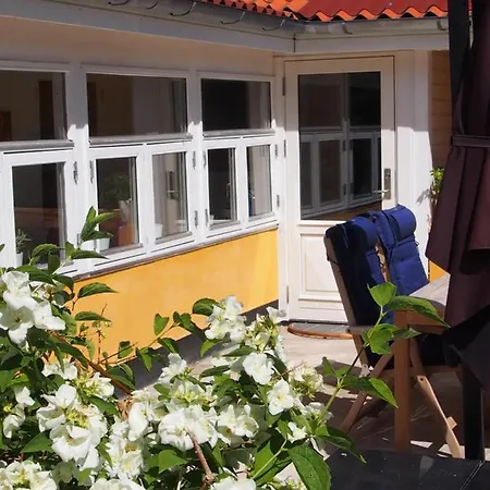 Bed and breakfast Labaek *
