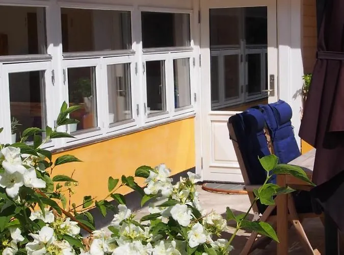 Bed and Breakfast Labaek 3*